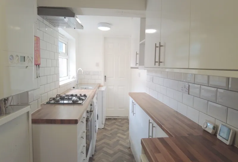 6 Bed Student House //  July 2026 - Image 3